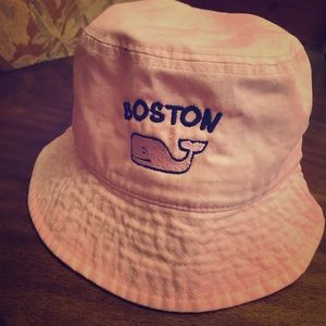 Vineyard vines Boston bucket hat